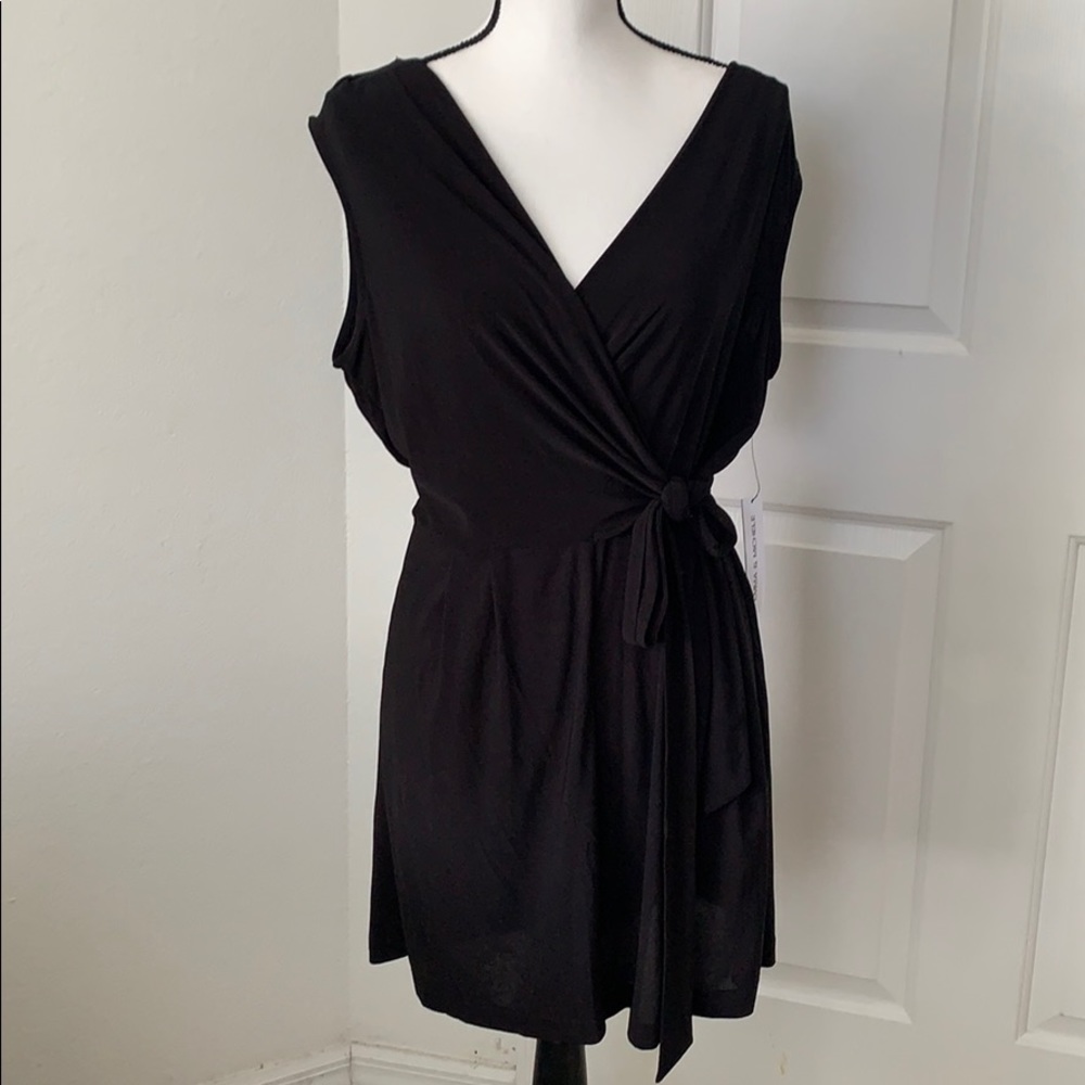 👗✨ NWT Black Wrap Waist Romper - Size L